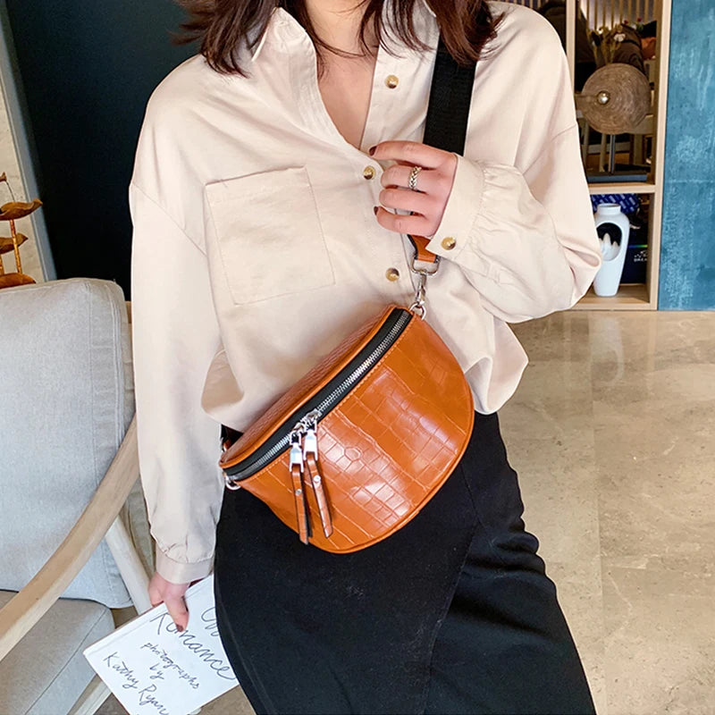 Luxury Designer Saddle Women's Chest Bag High Quality Crossbody Bags Female Fashion Chain Handbag Hobos Bag Banana Belt Purse