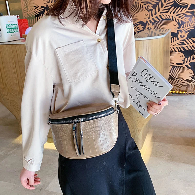Luxury Designer Saddle Women's Chest Bag High Quality Crossbody Bags Female Fashion Chain Handbag Hobos Bag Banana Belt Purse