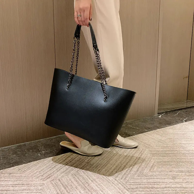 Luxury Designer PU Leather Shoulder Bags For Women Chain Large Capacity Handbags Travel Hand Bag Female Big Tote Bags Bolso