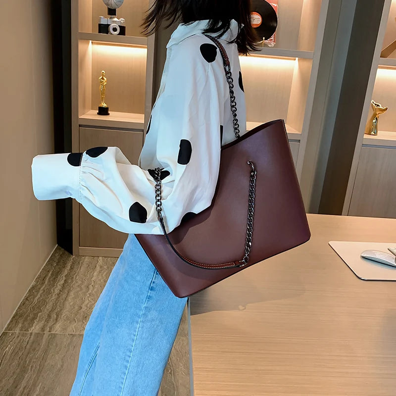 Luxury Designer PU Leather Shoulder Bags For Women Chain Large Capacity Handbags Travel Hand Bag Female Big Tote Bags Bolso