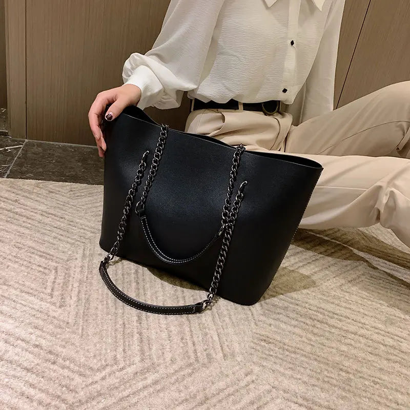 Luxury Designer PU Leather Shoulder Bags For Women Chain Large Capacity Handbags Travel Hand Bag Female Big Tote Bags Bolso