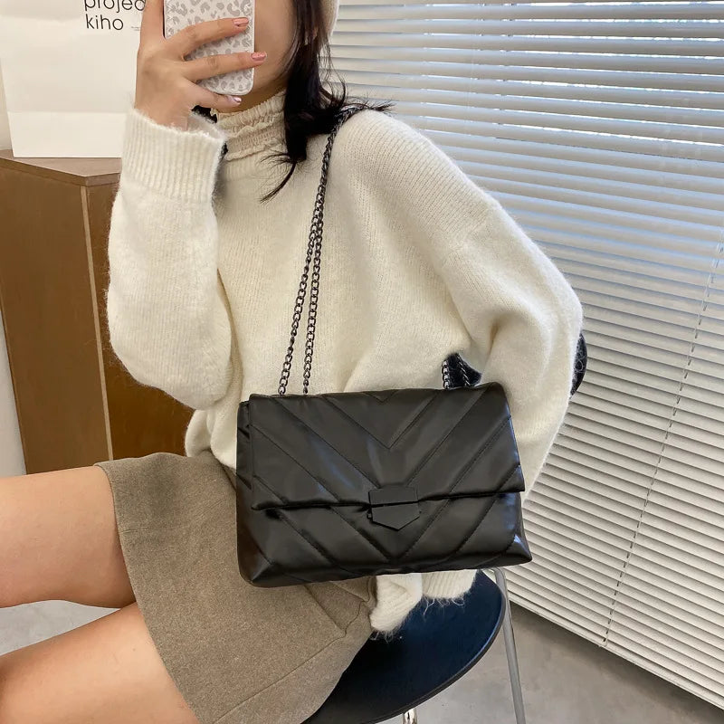 Luxury Chains Shoulder Bag Women PU Leather Armpit Bag Fashion Messenger Bag Small Flap Crossbody Bag Lady Shopping Pouch femme