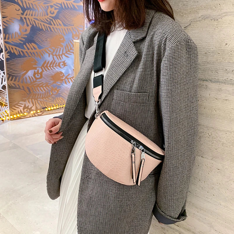 Luxury Designer Saddle Women's Chest Bag High Quality Crossbody Bags Female Fashion Chain Handbag Hobos Bag Banana Belt Purse
