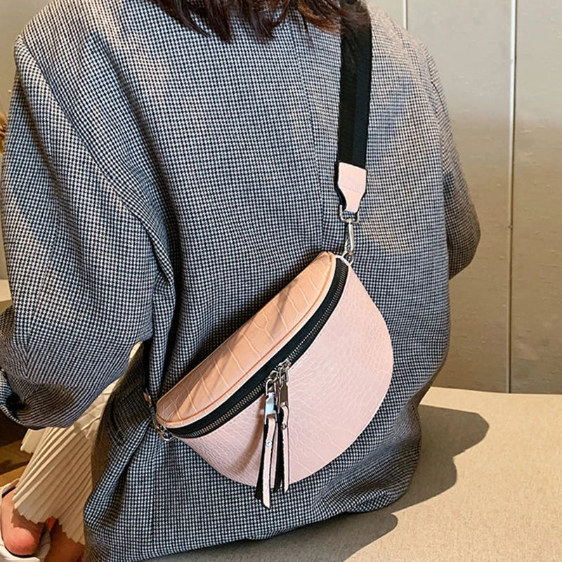 Luxury Designer Saddle Women's Chest Bag High Quality Crossbody Bags Female Fashion Chain Handbag Hobos Bag Banana Belt Purse