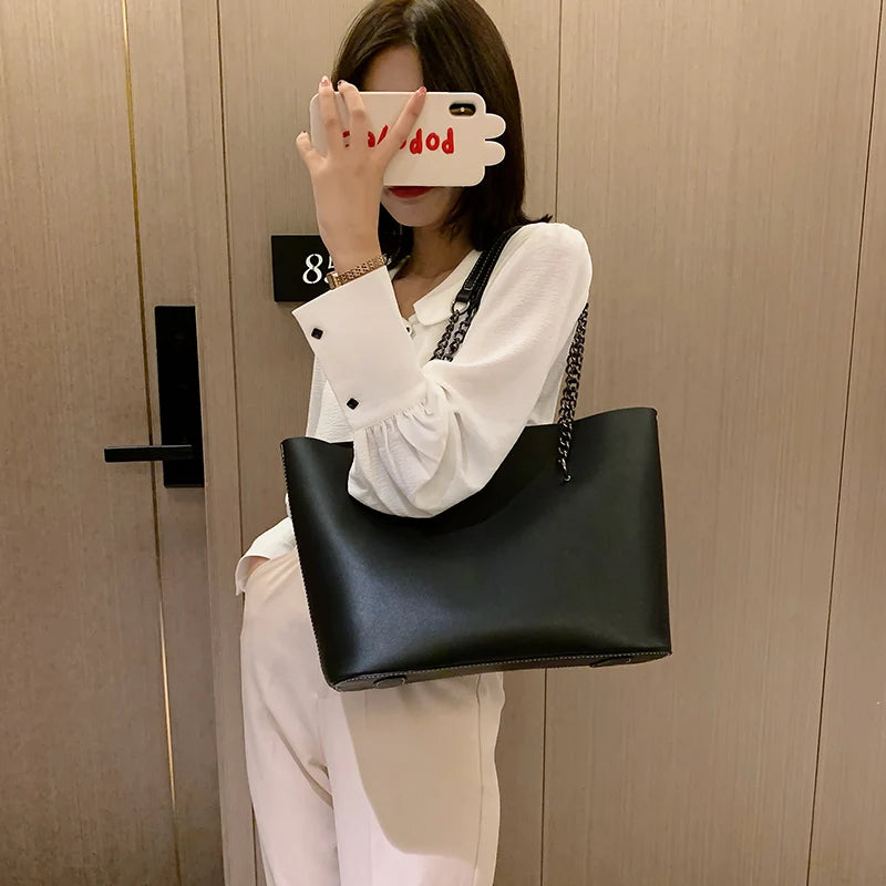 Luxury Designer PU Leather Shoulder Bags For Women Chain Large Capacity Handbags Travel Hand Bag Female Big Tote Bags Bolso