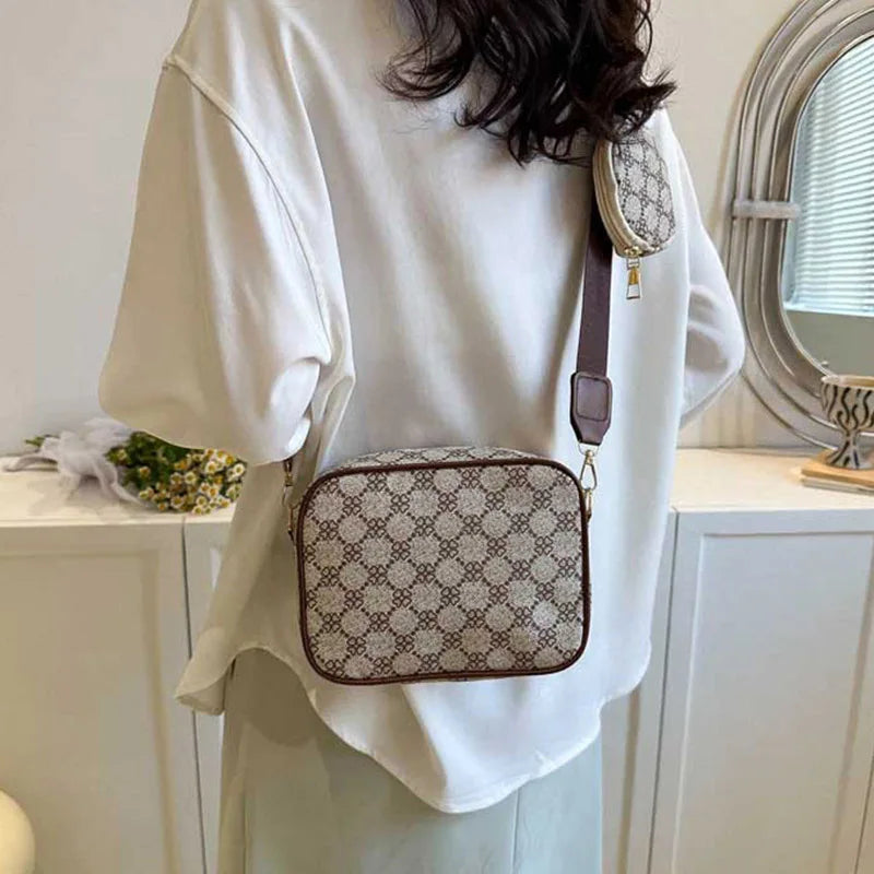Simple And Trendy Texture, Casual Women's Shoulder Bag With A Foreign Style Strap, Small Hanging Bag, Diagonal Crossbody Small S