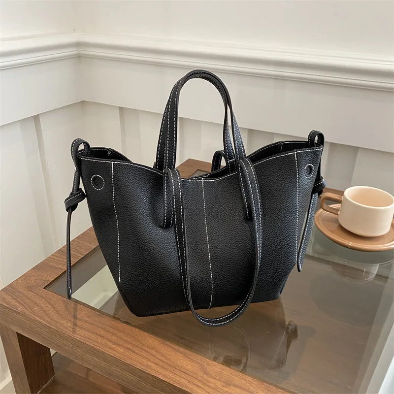 Stylish Casual Tote Bag, Large Capacity PU Leather Handbag Women Wing Bag, Fashionable Woman Bags, Commuting Armpit Shoulder Bag
