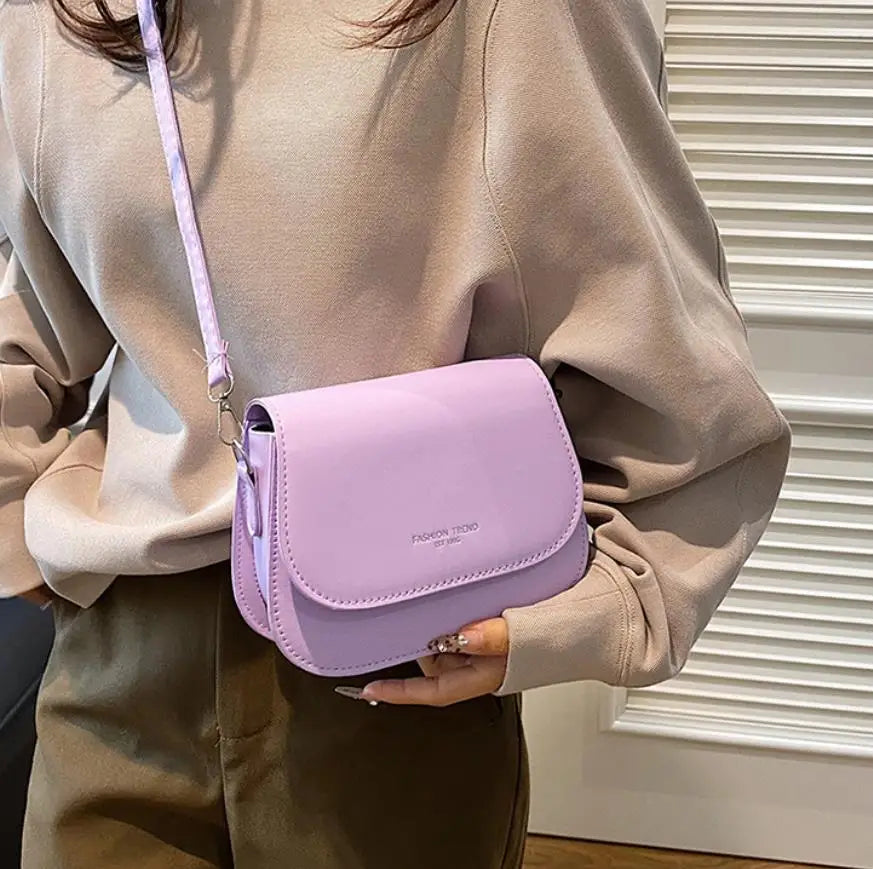 Fashionable Synthetic Leather Crossbody Bag, Womens Shoulder Bag, Simple Square Design, Adjustable Strap, Suitable for Daily Use
