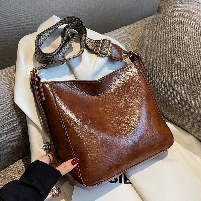 New Crossbody Bag PU Soft Leather Bag Women Fashion Simple Small Square Bag Retro Large Capacity Casual Shoulder Bag
