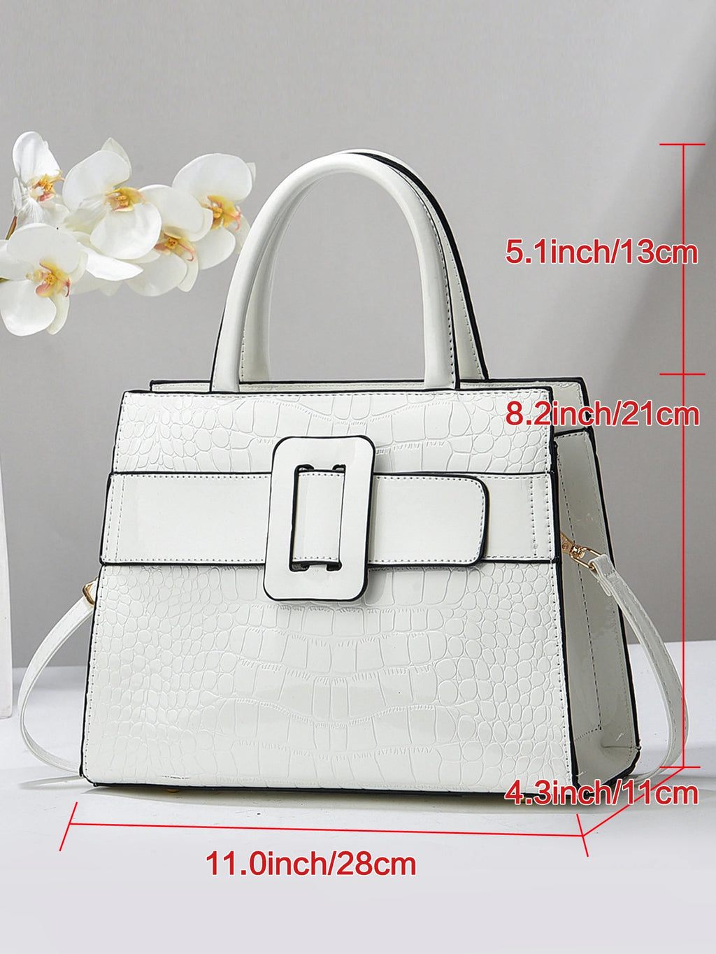 Bright leather crossbody bag, trendy and versatile commuting bag, stylish and atmospheric handbag