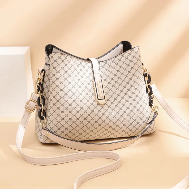 Fashion Women Bucket Crossbody Bag Vintage Tassel Designer Messenger Bag High Quality PU Leather Shoulder Bag Simple Handbag
