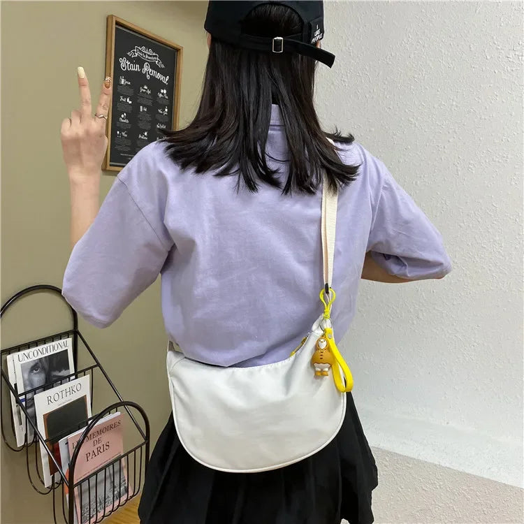 Nylon Half Moon Crossbody Bags for Women, Stylish Dumpling Bag, Small Armpit Shoulder Bag for Daily Use, Work, Outing, Party.