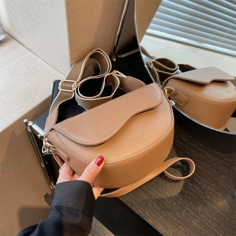Vintage Chic Solid Color Saddle Crossbody Bag, Stylish Colorblock Design Shoulder Purse, Perfect for Daily Use, Travel, or Work