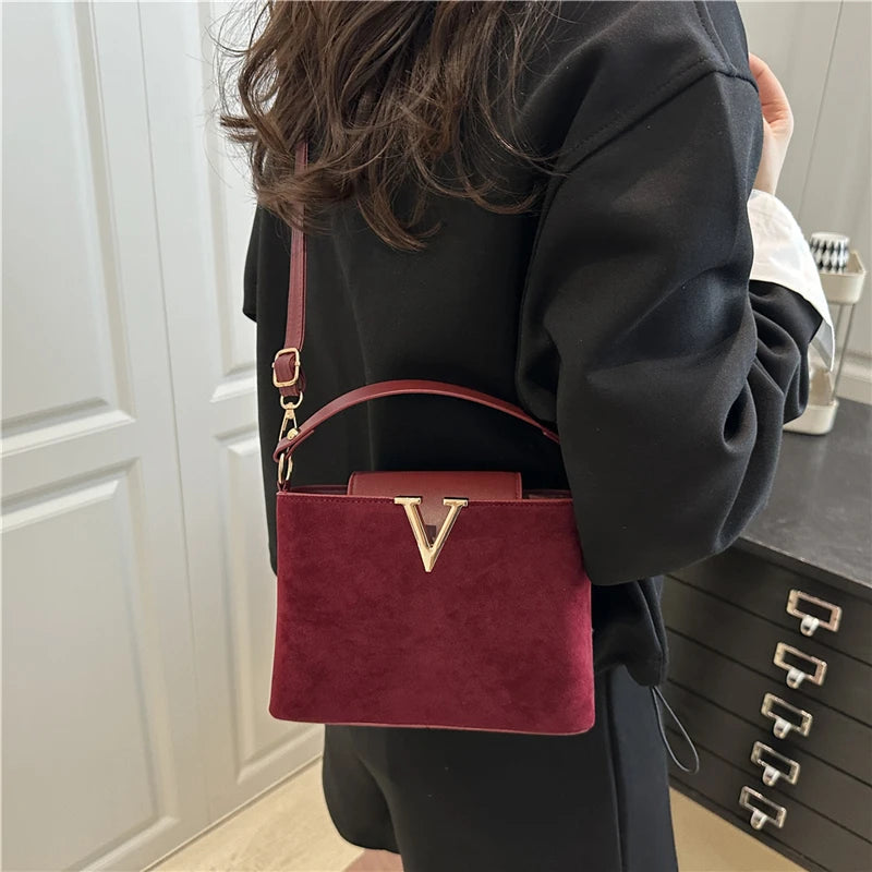 Fashionable Mini Suede Women's Bag, Faux Suede Tote Bag, Simple Hardware Lock Buckle Decoration Handbag Purse Cross Body Bags