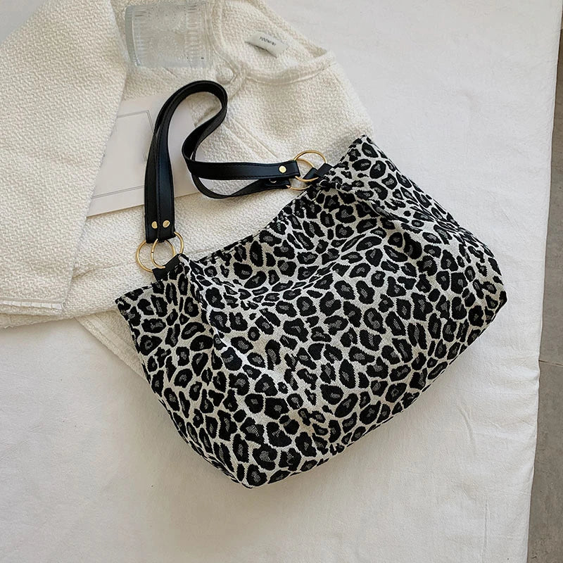 New Fashion Tote Bags Shopping and Travel Canvas Bags Women Popular Handbags Large Capacity Leopard Shoulder Bags