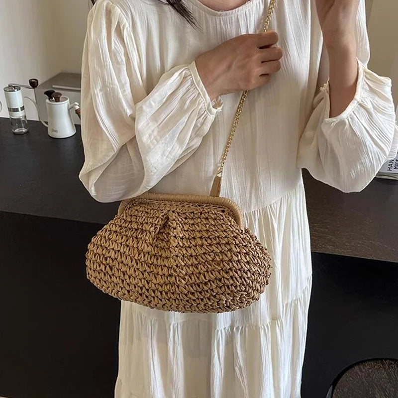 Summer New Straw Weaving Crossbody Bag Fashionable and Casual Shell Bag Women's Shoulder Bag with Excellent Texture