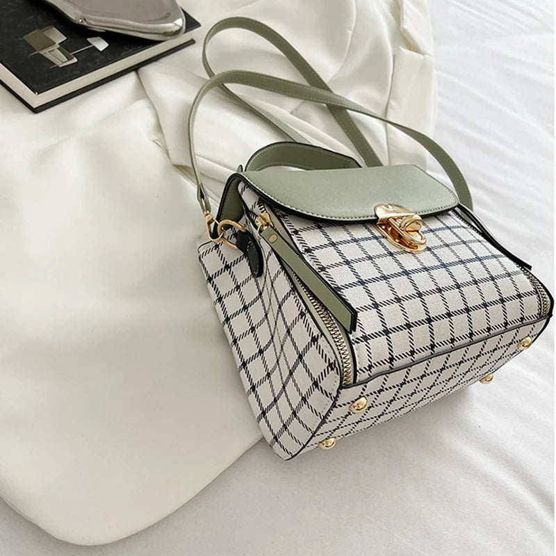 Women Trendy Flap Shoulder Bag PU Leather Crossbody Bag Simple Plaid Designer Messenger Bag Small Purse and Handbags Pouch