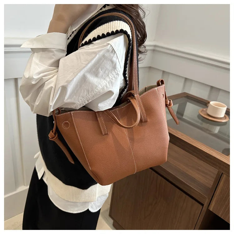 Stylish Casual Tote Bag, Large Capacity PU Leather Handbag Women Wing Bag, Fashionable Woman Bags, Commuting Armpit Shoulder Bag