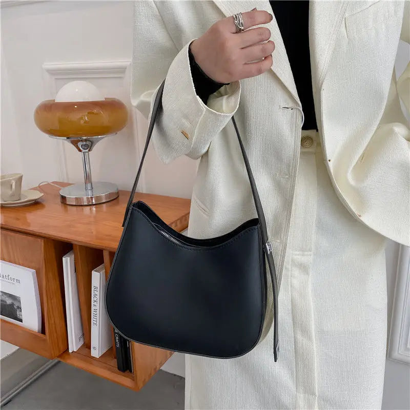 PU Leather Fashion Design Crossbody Bags For Women Summer Travel Shoulder Bags Large Capacity Handbags and Purse Armpit Hobo Bag