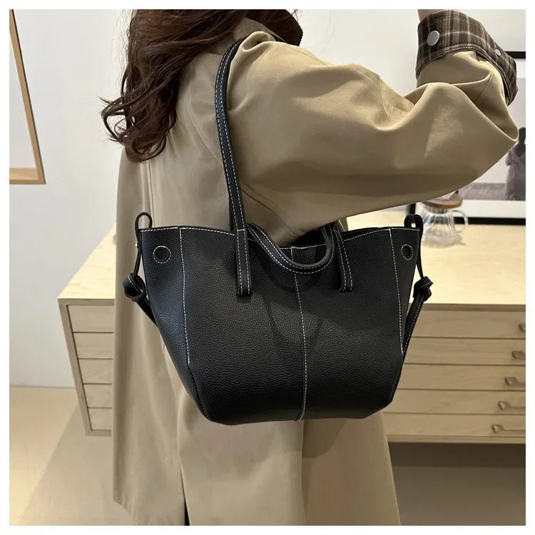 Stylish Casual Tote Bag, Large Capacity PU Leather Handbag Women Wing Bag, Fashionable Woman Bags, Commuting Armpit Shoulder Bag