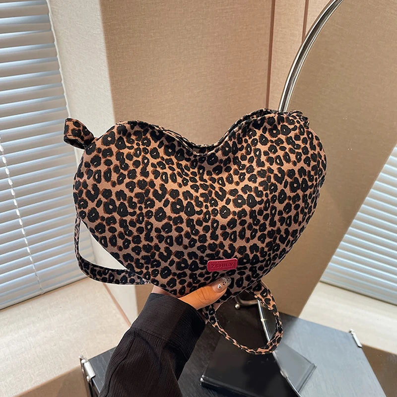 New Heart Shaped Shoulder Bag Fashion Leopard Design Crossbody Bag Cute Handbag Purse For Woman's Tote Bag