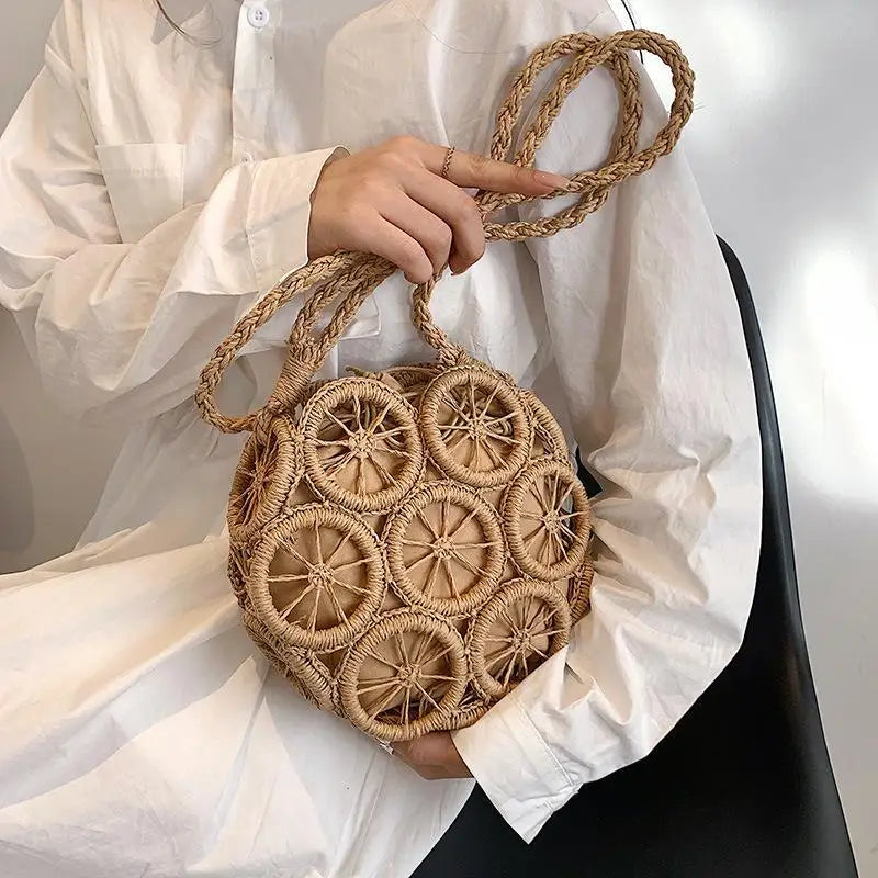 Summer Hollow Round Straw Bag For Women Casual Woven Handmade Crossbody Bag New Trendy Rattan Beach Bags Designer Circle Handbag