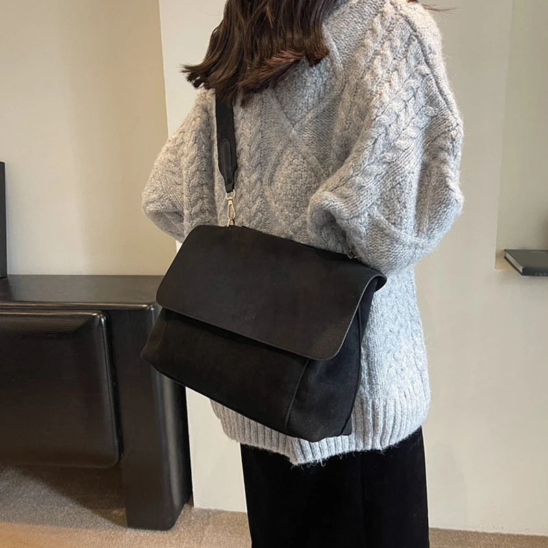 Women Mailman's Flap Bag Matte Suede Versatile Winter Large Capacity Crossbody Bag Single Shoulder Bag Shopper Totes