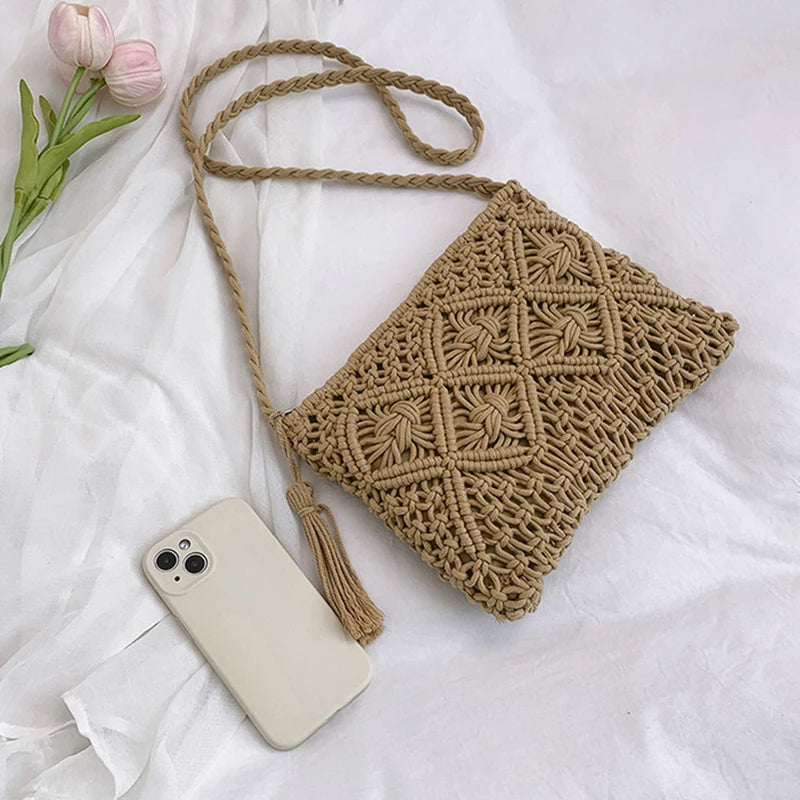 Handwoven Shoulder Bag for Women Crossbody Bag with Zipper Tassel Details Beach Bag for Travel