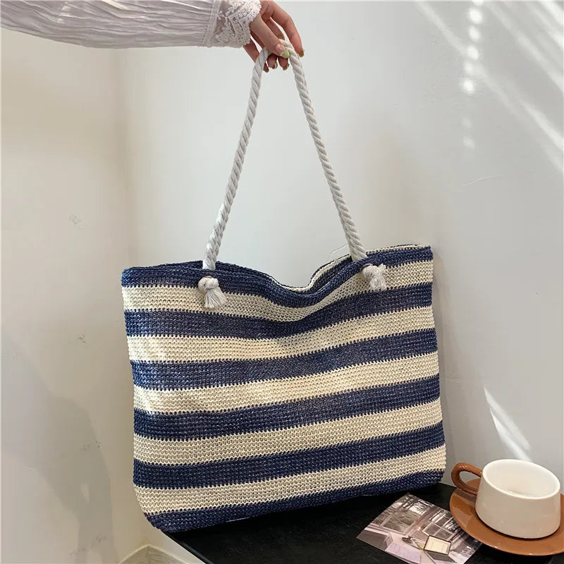Women Straw Shoulder Bag Color Contrast Beach Handbag Large Capacity Simple Shoulder Bag Ladies Summer Daily Bag