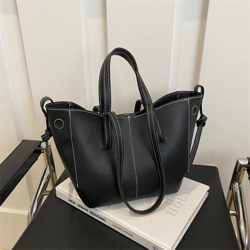 Stylish Casual Tote Bag, Large Capacity PU Leather Handbag Women Wing Bag, Fashionable Woman Bags, Commuting Armpit Shoulder Bag