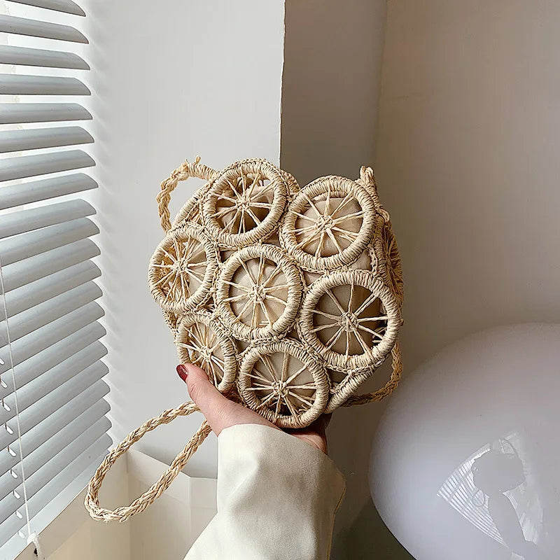 Summer Hollow Round Straw Bag For Women Casual Woven Handmade Crossbody Bag New Trendy Rattan Beach Bags Designer Circle Handbag