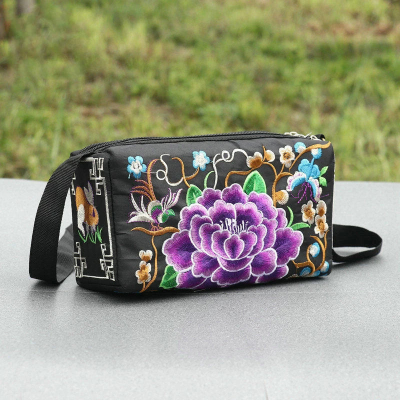 Women's Embroidered Flowers Canvas Shoulder Crossbody Bag Ladies Luxury Large Capacity Handbags and Purse Female Casual Totes