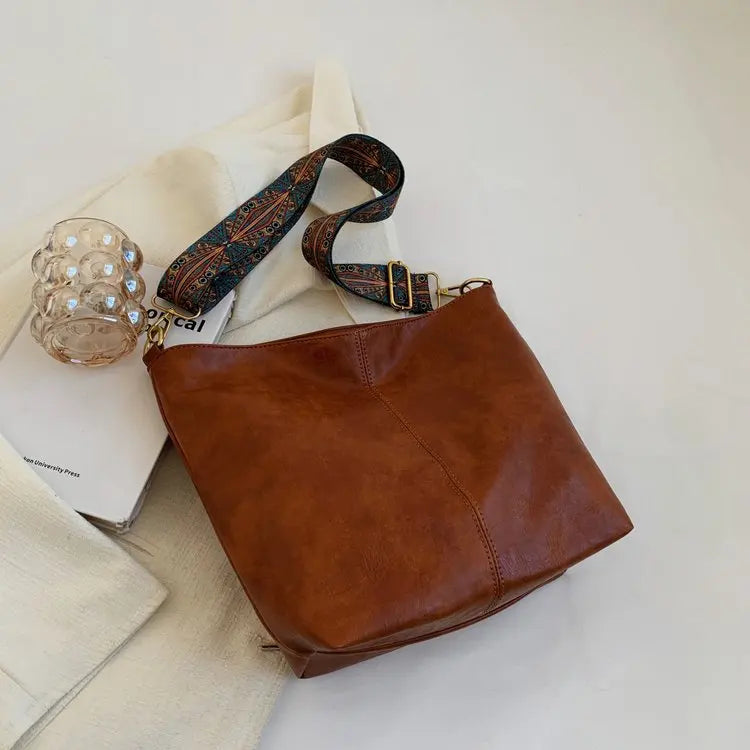 Popular Bucket Bag For Women Luxury Shoulder Bag High Quality Crossbody Bag Designer Large Capacity Messenger Bag Handbag Totes