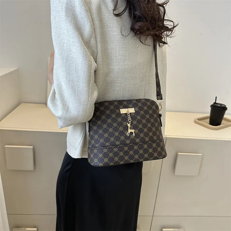 PU Leather Women Shoulder Bag Female Deer Pendant Handbags Girl Small Crossbody Bag Fashion Shell Shape Messenger Bag Bolsos