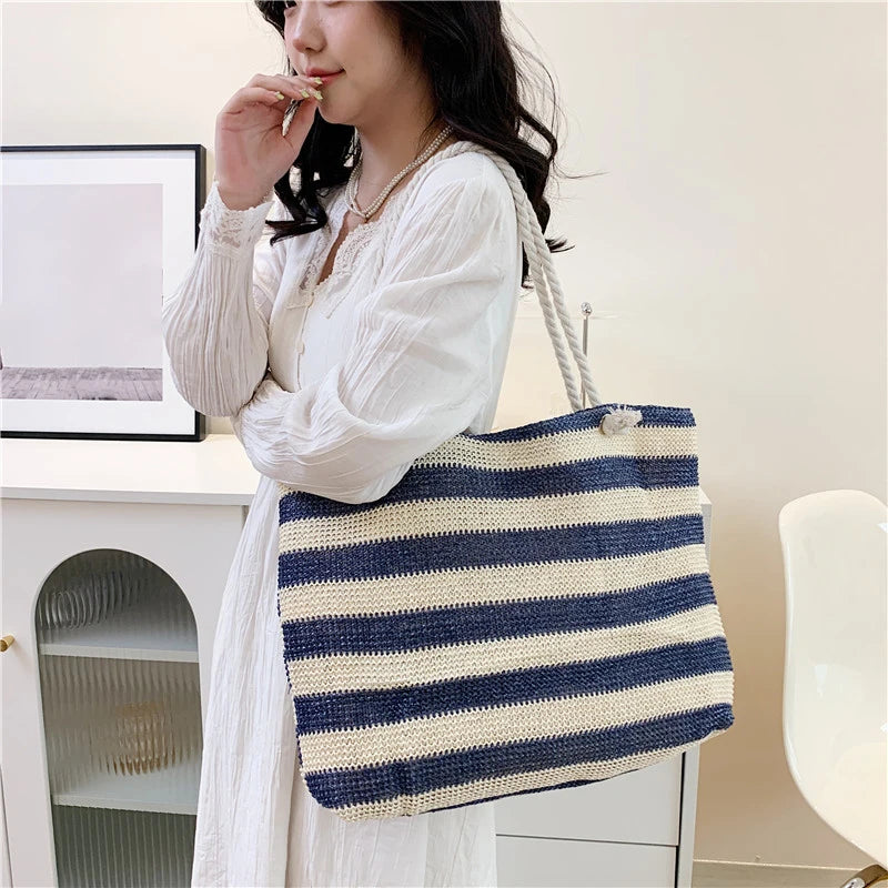 Women Straw Shoulder Bag Color Contrast Beach Handbag Large Capacity Simple Shoulder Bag Ladies Summer Daily Bag