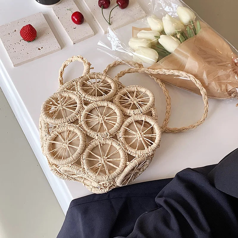 Summer Hollow Round Straw Bag For Women Casual Woven Handmade Crossbody Bag New Trendy Rattan Beach Bags Designer Circle Handbag