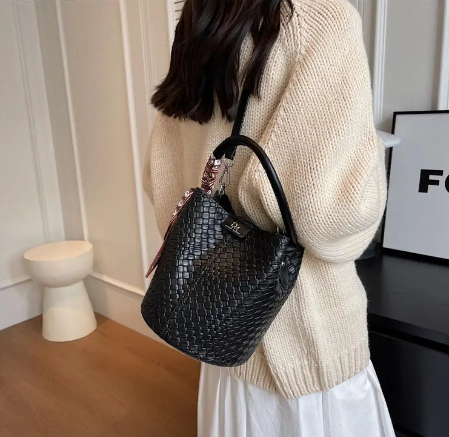 Fashionable Women's Bucket Bag, Stylish Solid Color Woven Effect Handbag Shoulder Bag and Crossbody Bag, Can Be Carried By Hand