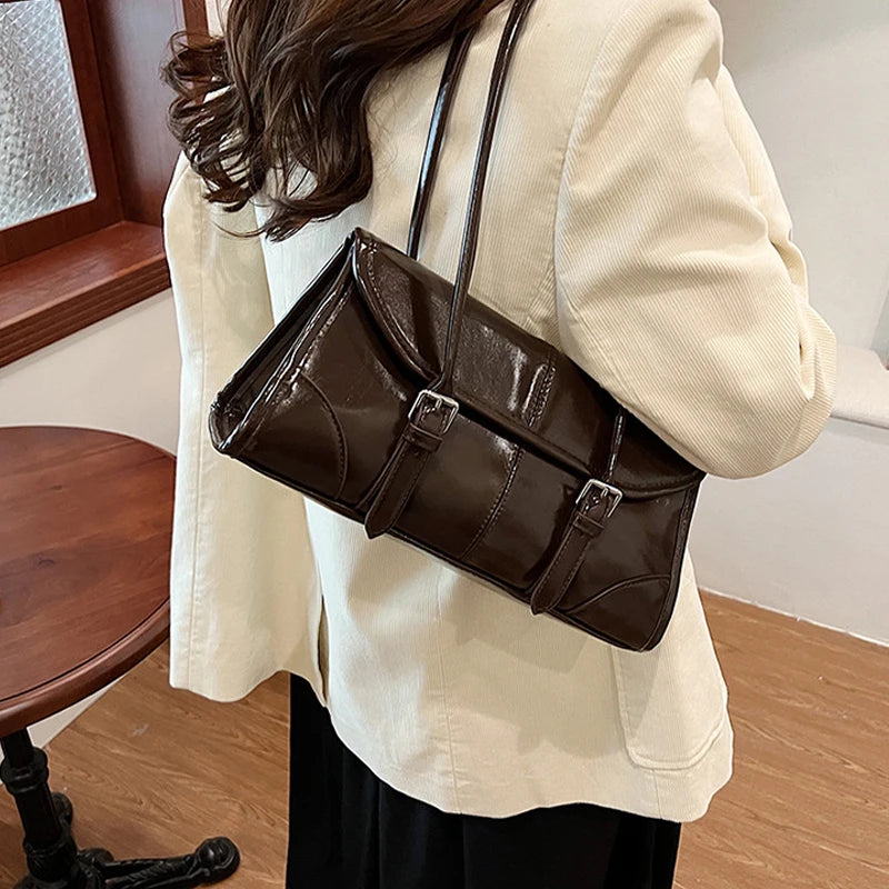 High End Burgundy Oil Wax PU Leather Underarm Bag Elegant Women's Magnetic Buckle Shoulder Bag Commuter Versatile Ladies Tote Ba