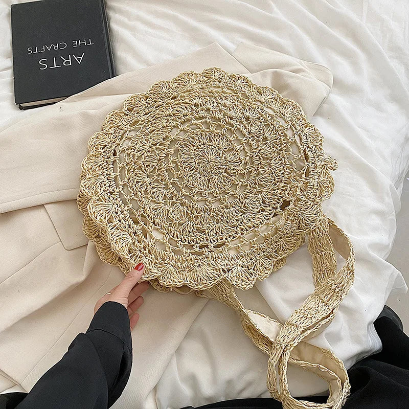 Summer Round Straw Bag Women Woven Rattan Beach Bag Hot New Shoulder Bag Circle Hollow Out Handle Bag Casual Shopper Tote Pouch