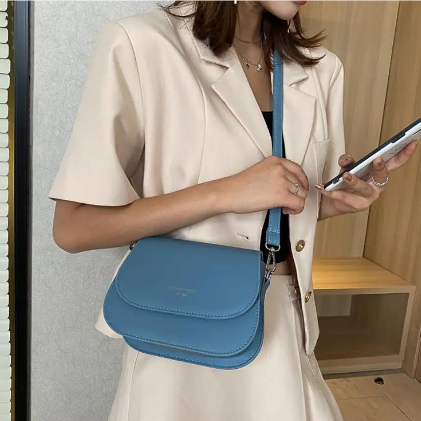 Fashionable Synthetic Leather Crossbody Bag, Womens Shoulder Bag, Simple Square Design, Adjustable Strap, Suitable for Daily Use