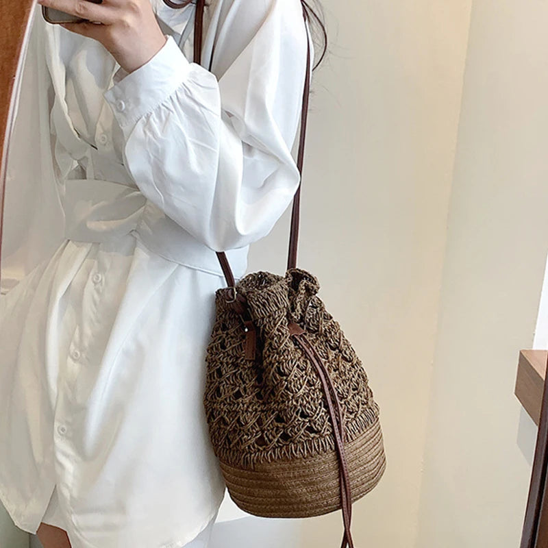 Handmade Women's Summer Straw Beach Shoulder Bag Woven Hollow Drawstring Shoulder Bags Knitted Fashion Female Design Travel Tote