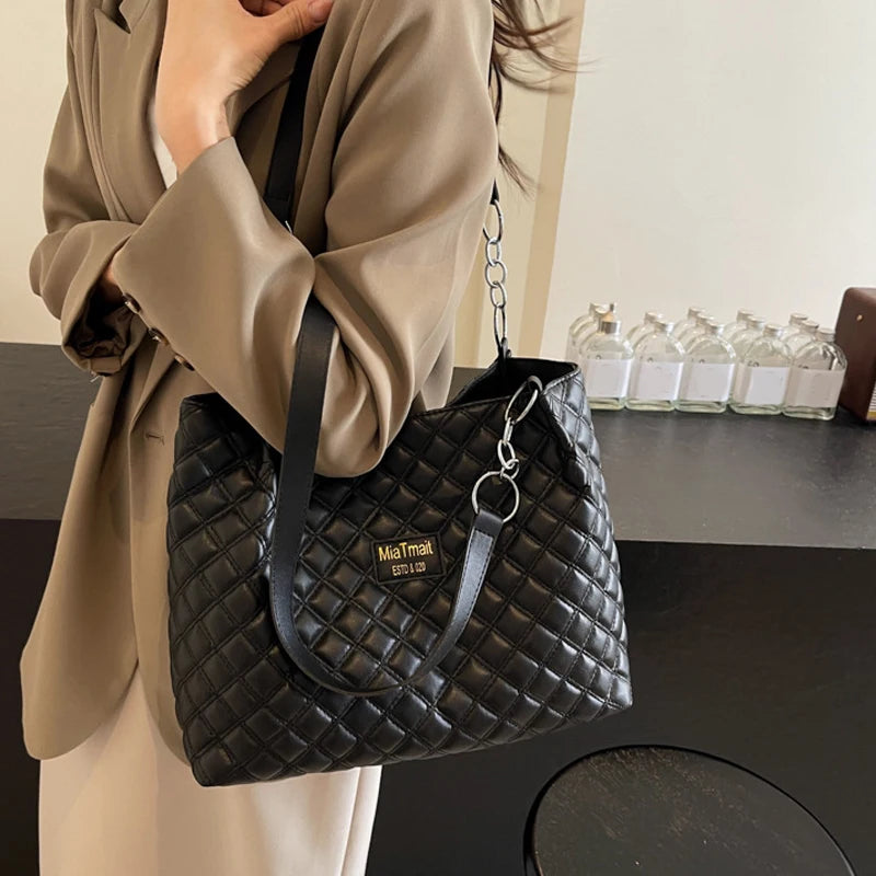 New Popular PU Leather Large Capacity Women's Bag Winter High Quality Quilted Design Shoulder Bag Commute Shopper Tote Bag