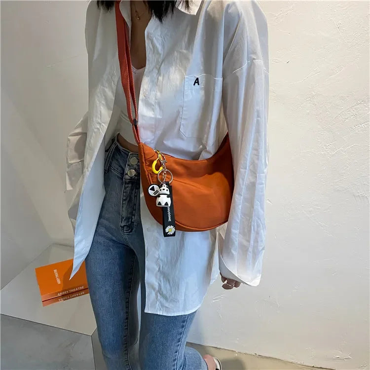 Nylon Half Moon Crossbody Bags for Women, Stylish Dumpling Bag, Small Armpit Shoulder Bag for Daily Use, Work, Outing, Party.