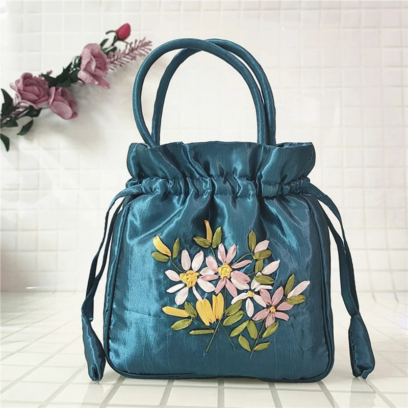 Retro Embroidery Drawstrings Handbags Storage Bags Women Purse Wallets Card Holder Bucket Shoulder Bag Wrist Bags