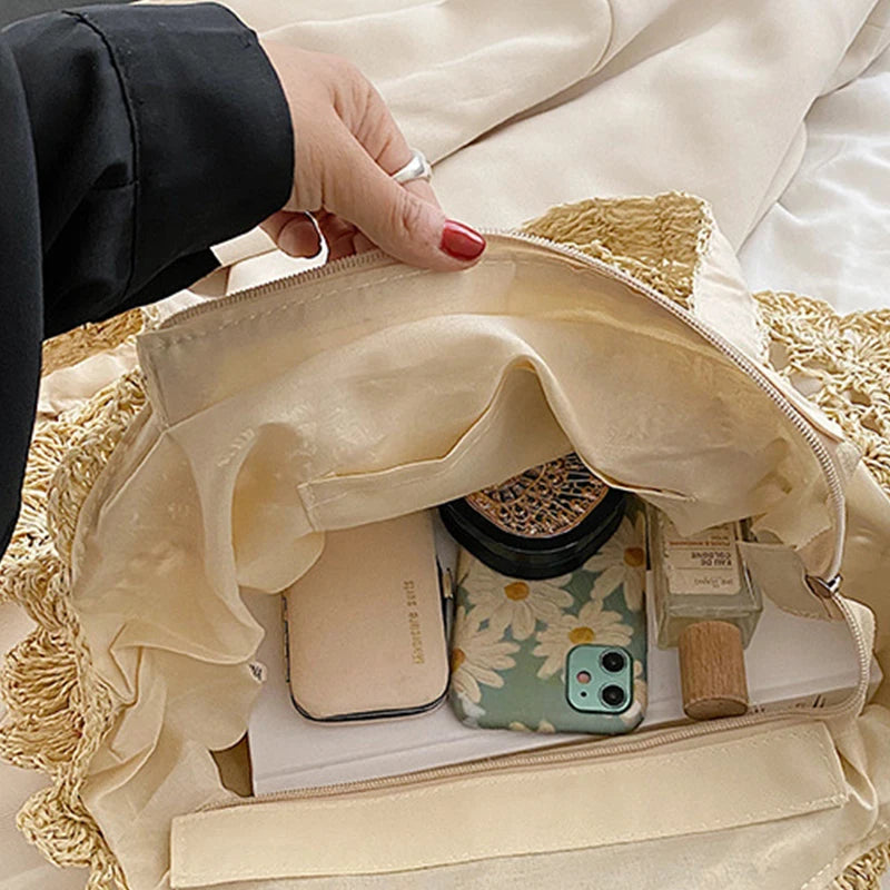 Summer Round Straw Bag Women Woven Rattan Beach Bag Hot New Shoulder Bag Circle Hollow Out Handle Bag Casual Shopper Tote Pouch