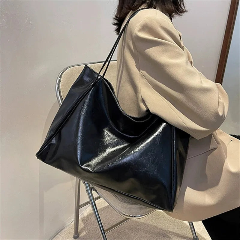 Women's Tote Bag, Large Capacity Soft Leather Shoulder Bag, Retro Casual Handbag, Perfect for Commuting Handbags Travel Bag