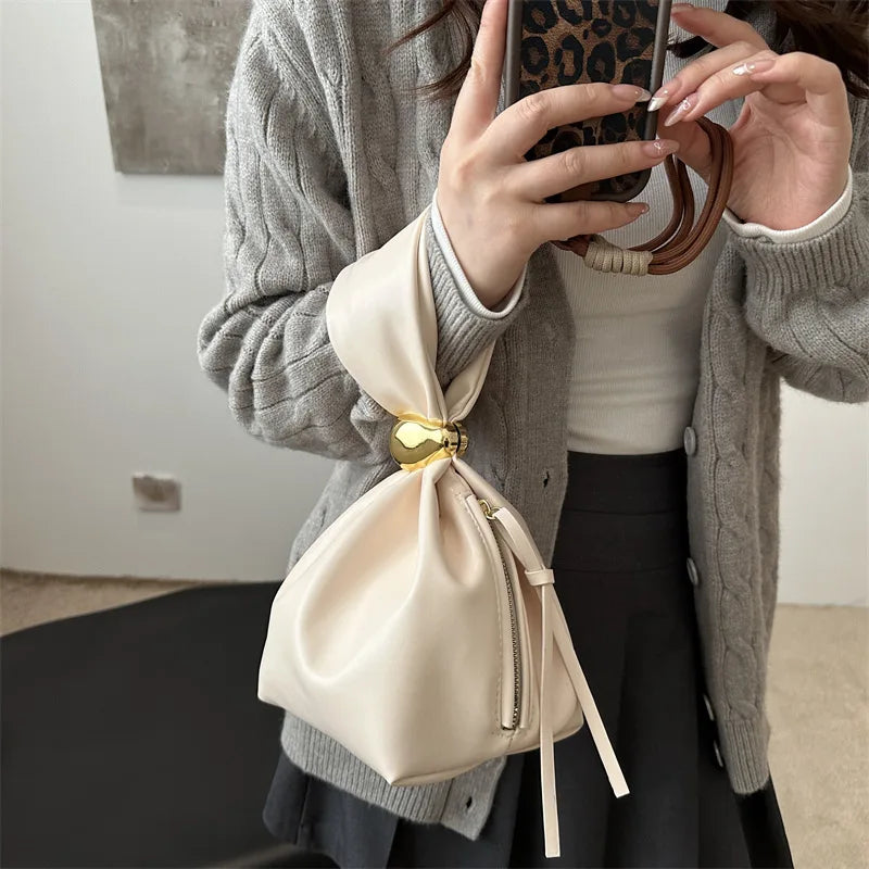 Design Mini PU Leather Dumpling Niche Clutch Bags for Women Fashion Knotted Female Retro Shoulder Bag Wrist Handbags and Purses