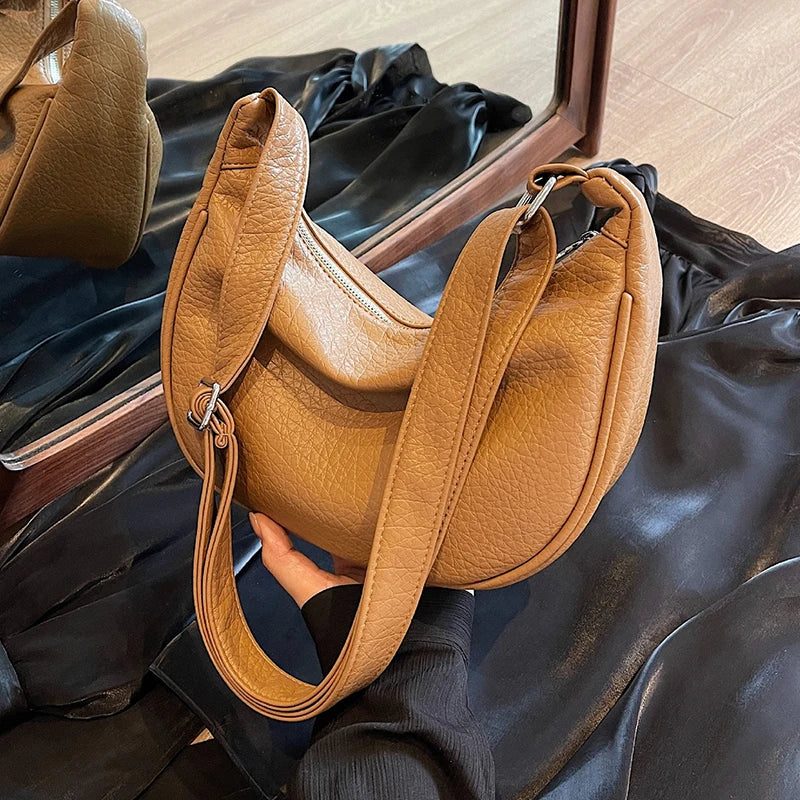 Solid Color Hobos Bag For Women Large Capacity Travel Crossbody Bag Female Half Moon Shoulder Bag Ladies Daily Fanny Packs