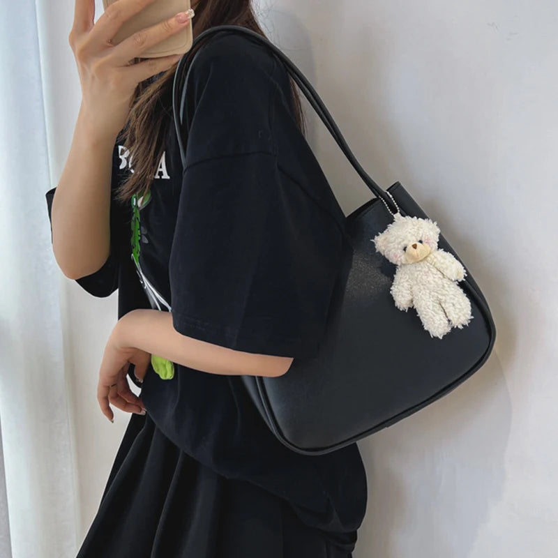 Simple And Casual New Popular PU Leather Versatile Shoulder Underarm Bag Small Fresh Solid Color Bear Pendant Handbag