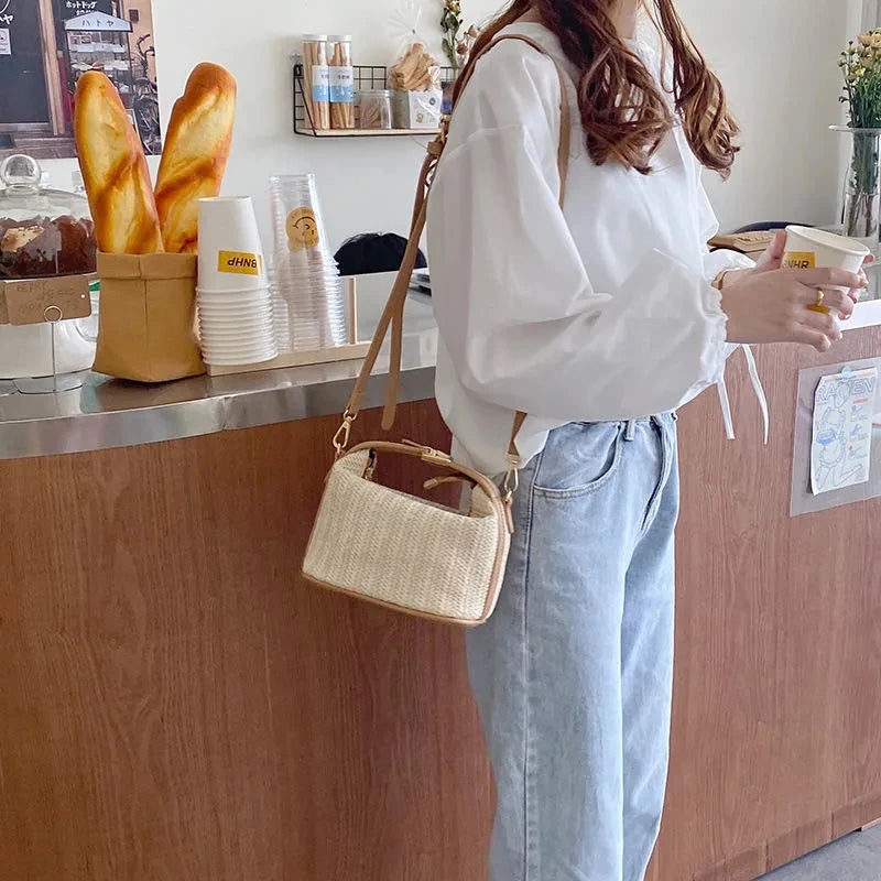 Straw Crossbody Bag For Women Fashion Bohemian Small Knitting Summer Purse And Handbag Ladies Casual Vacation Bucket Beach Bags